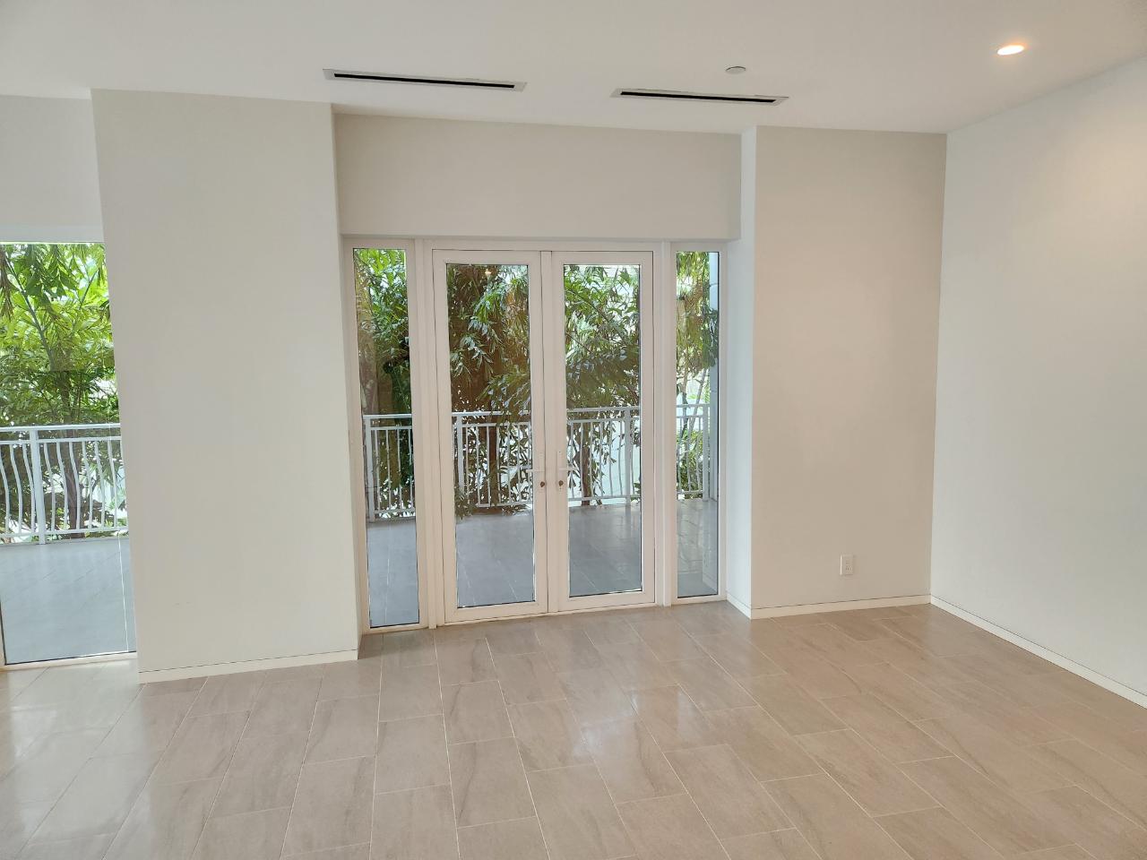 i-/Property/53800/53800-10.jpg
