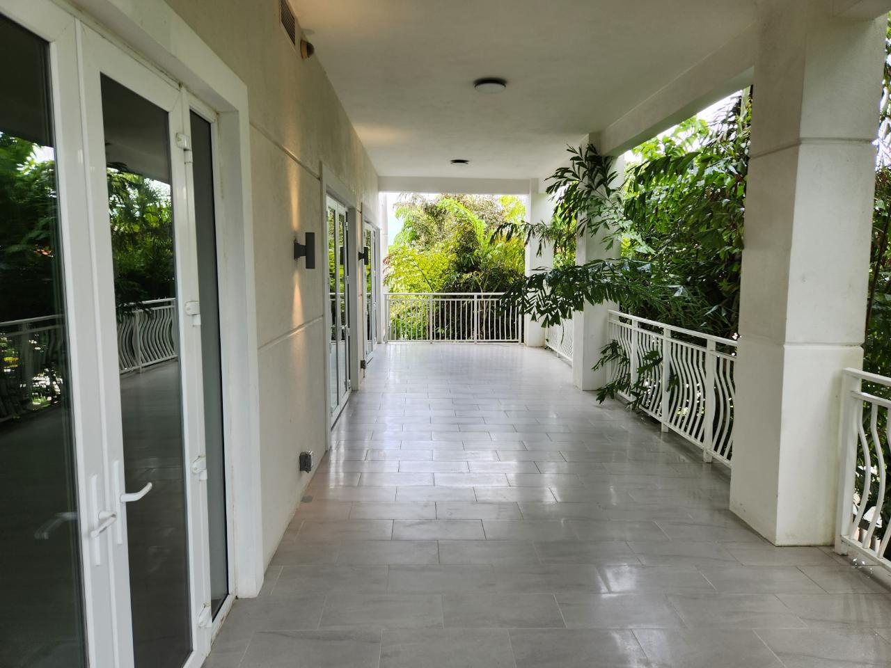 i-/Property/53800/53800-2.jpg