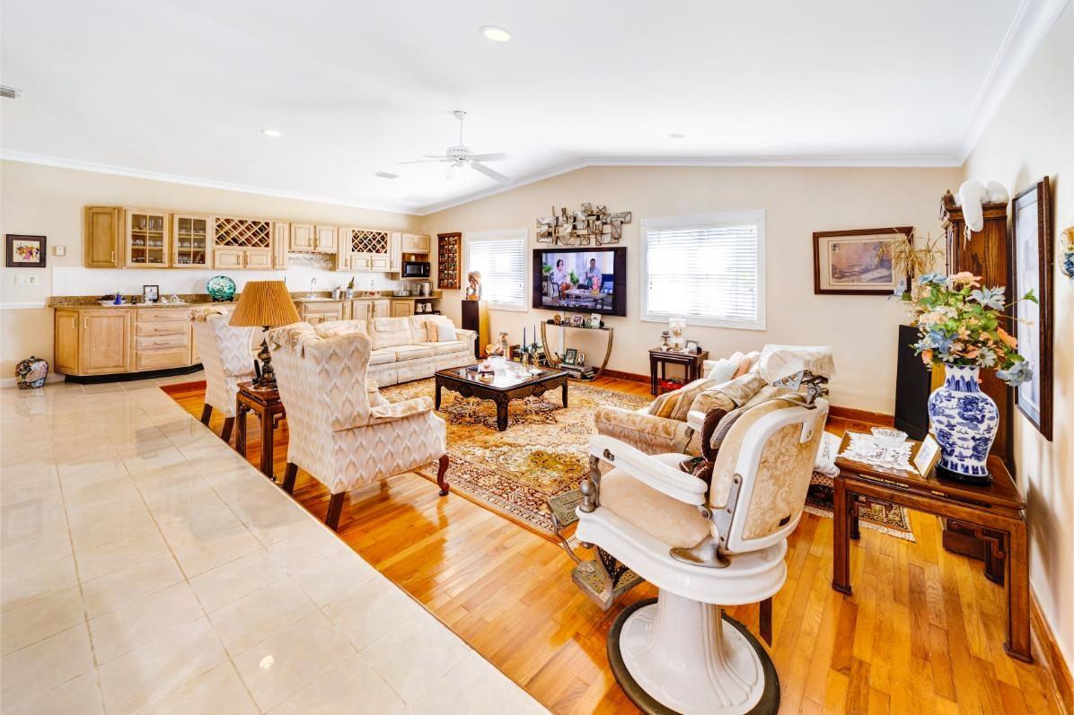 i-/Property/55379/55379-20.jpg