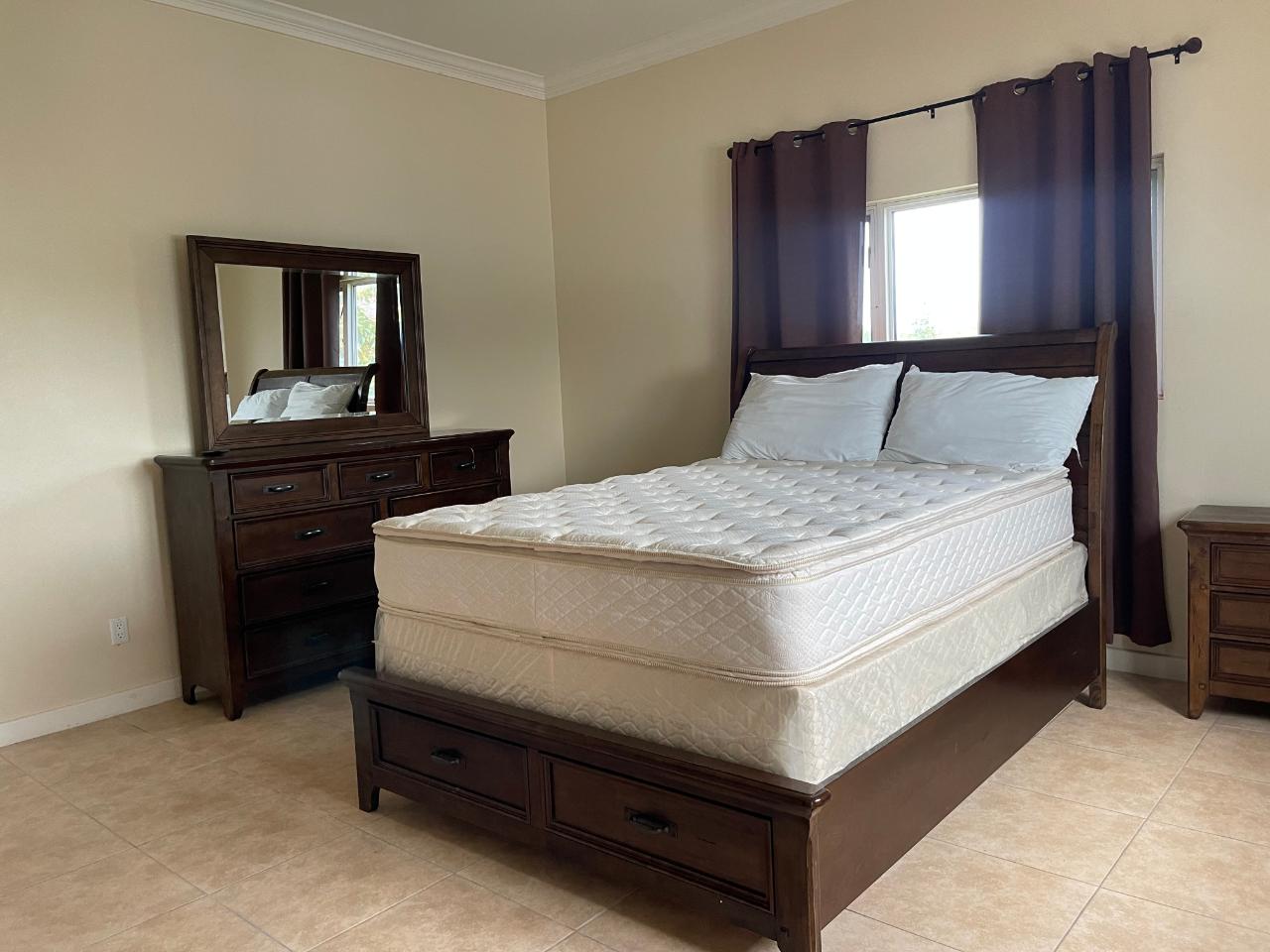 i-/Property/56470/56470-21.jpg