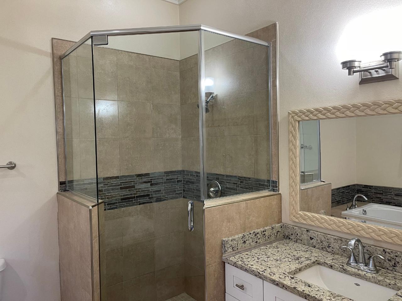 i-/Property/56470/56470-28.jpg
