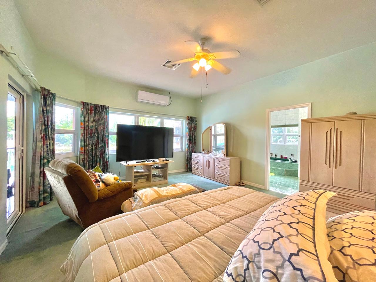 i-/Property/56697/56697-28.jpg