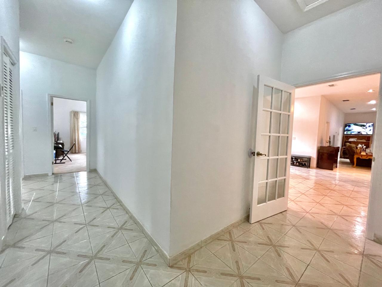 i-/Property/56697/56697-33.jpg