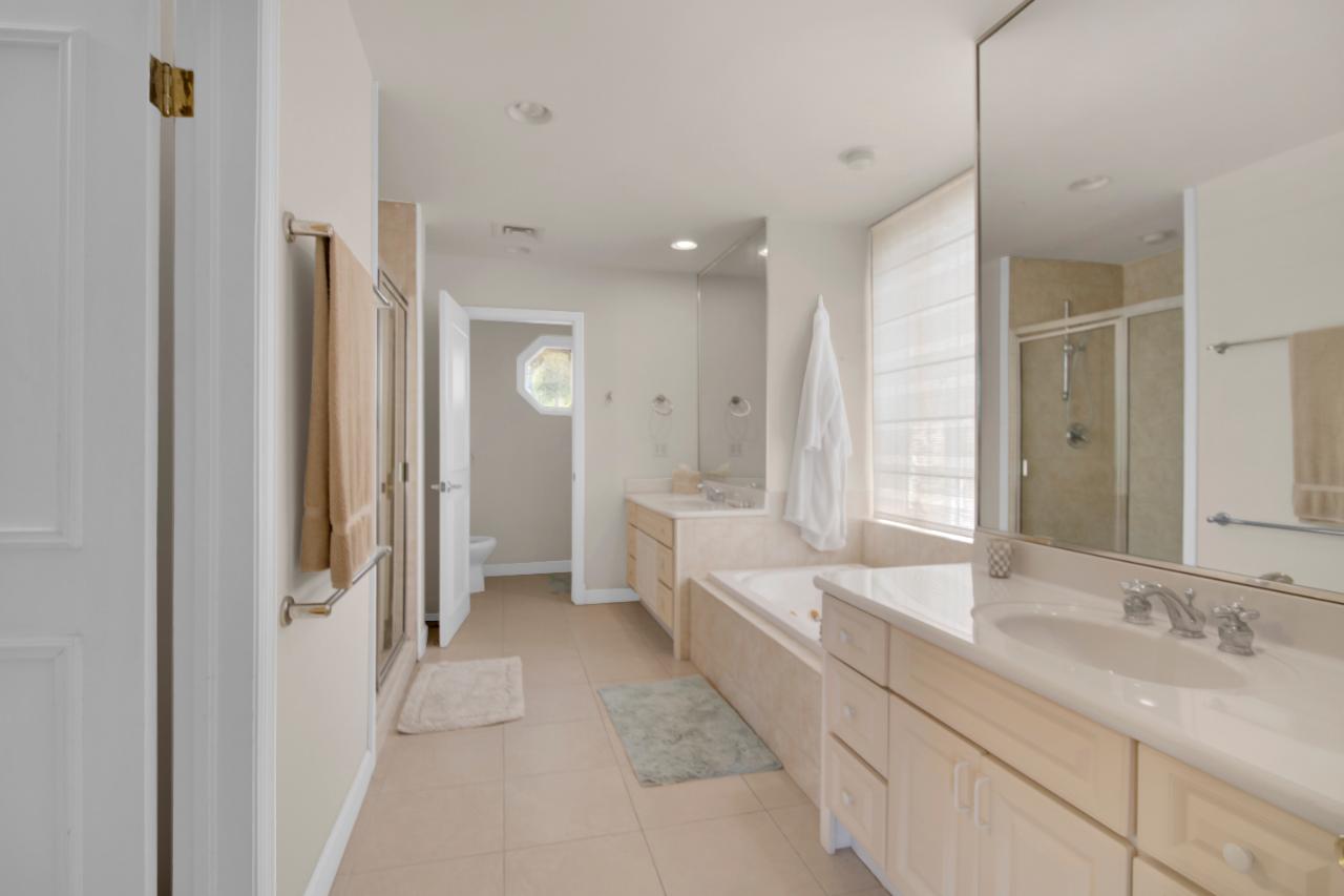 i-/Property/56894/56894-11.jpg