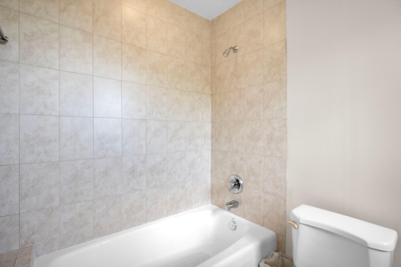 i-/Property/56894/56894-16.jpg
