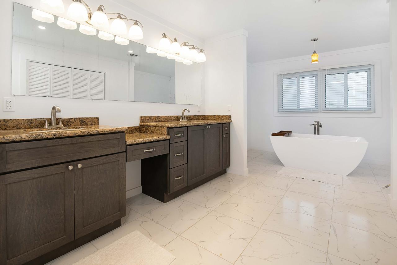 i-/Property/57926/57926-28.jpg